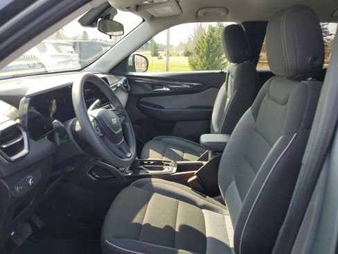 Used 2025 Chevrolet TrailBlazer LT image 8