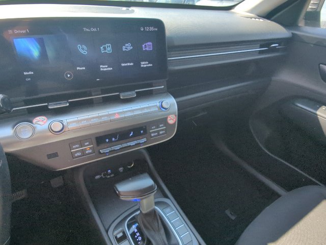 Used 2025 Hyundai Kona SEL FWD image 16