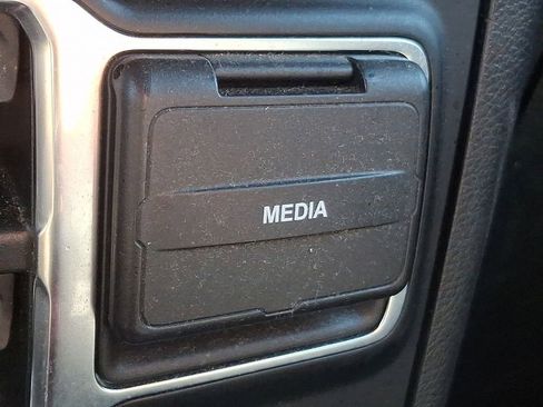 Used 2022 Jeep Wrangler Unlimited Sahara w/ Cold Weather Group AWD/4WD image 27