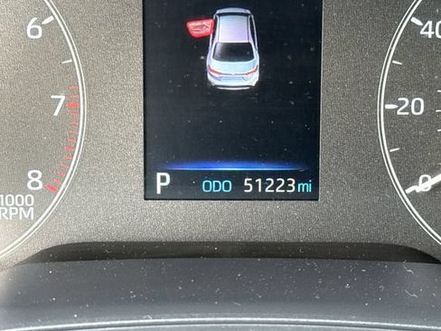 Used 2024 Toyota Corolla SE w/ SE Premium Package FWD image 31