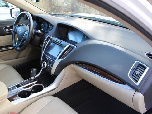 Used 2018 Acura TLX 2.4L image 47