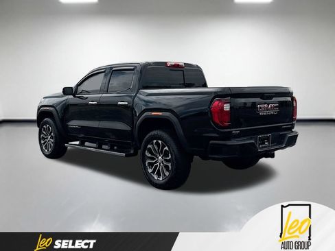 Used 2024 GMC Canyon Denali AWD/4WD image 9