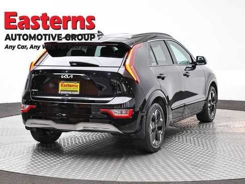 Used 2023 Kia Niro Wind w/ Wind Preserve Package FWD image 5