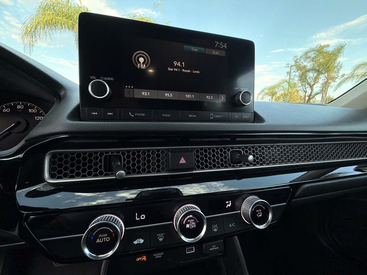 Used 2024 Honda Civic LX image 28
