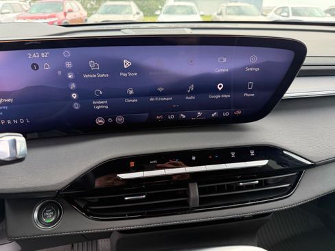 Used 2025 Buick Enclave Sport Touring w/ LPO, Floor Liner Package FWD image 24