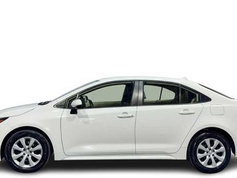Used 2023 Toyota Corolla LE FWD image 1