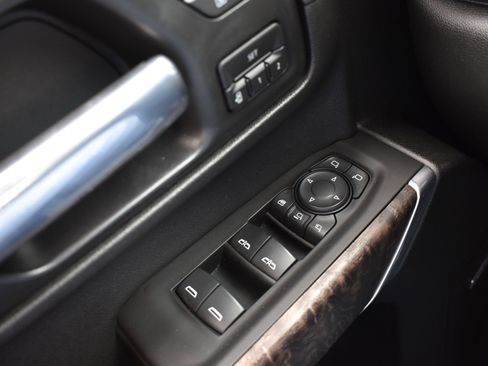 Used 2020 GMC Sierra 2500 Denali w/ Denali Ultimate Package image 24