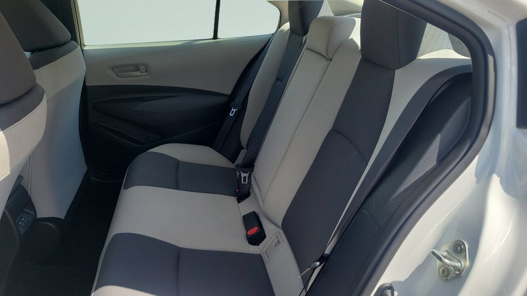 Certified 2025 Toyota Corolla LE FWD image 10