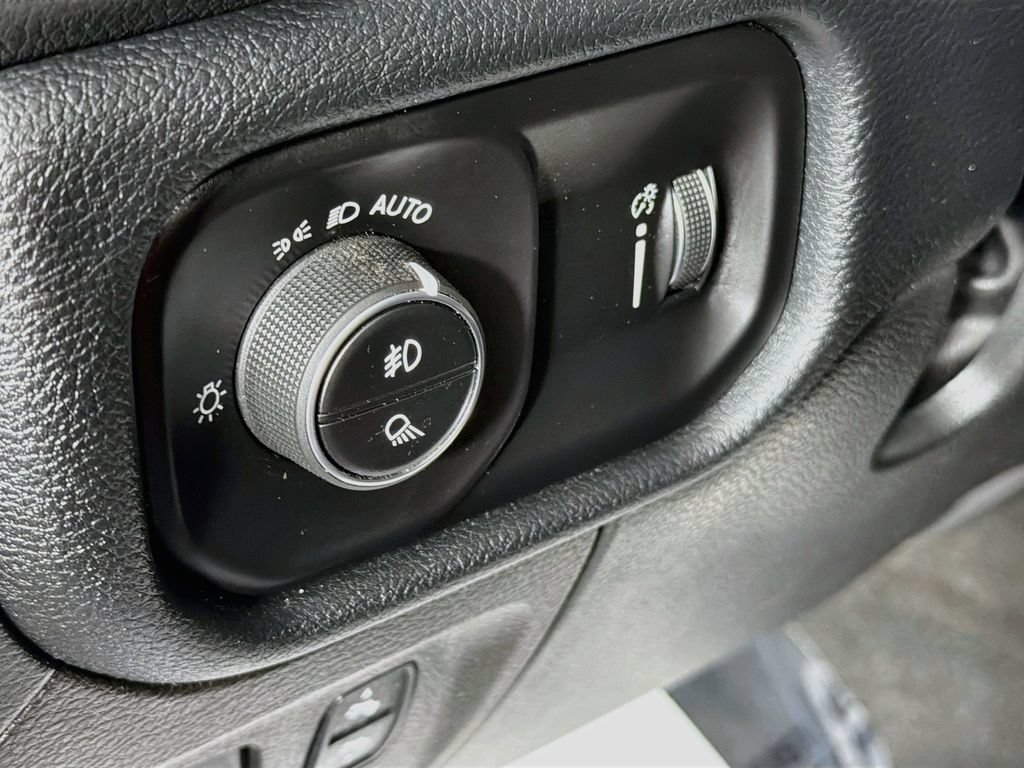 Used 2022 RAM 1500 Rebel w/ Rebel Level 2 Equipment Group AWD/4WD image 10