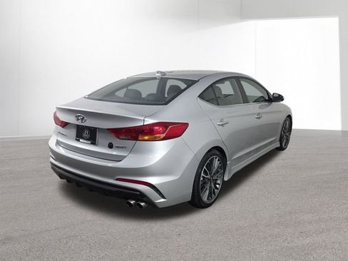Used 2018 Hyundai Elantra Sport w/ Sport Premium Package 03 FWD image 13