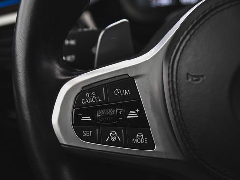 Used 2023 BMW 530e xDrive w/ Premium Package image 28