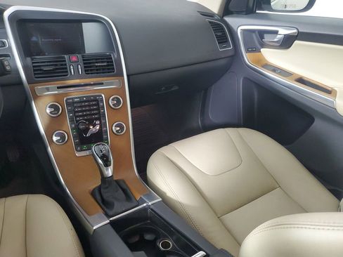 Used 2017 Volvo XC60 T5 Inscription w/ Preferred Option Package image 17