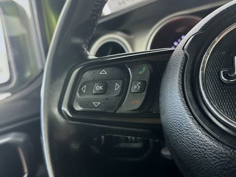 Used 2019 Jeep Wrangler Unlimited Sport S image 25