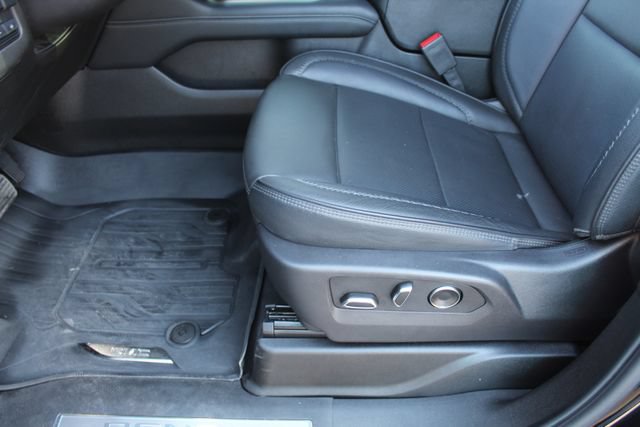 Used 2025 GMC Yukon Denali w/ Denali Reserve Package AWD/4WD image 44