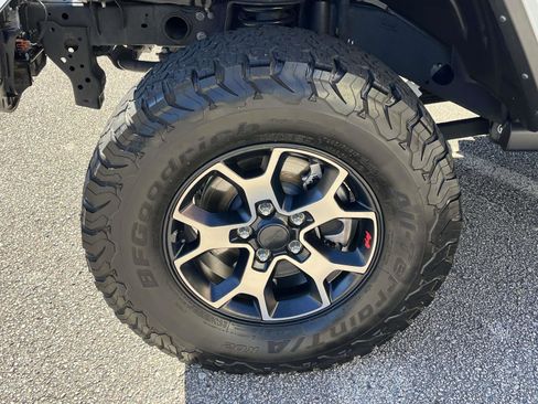 Used 2022 Jeep Wrangler Unlimited Rubicon 4xe image 30