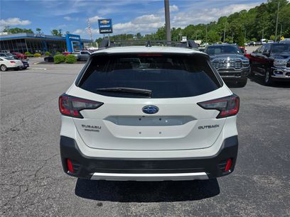 Used 2020 Subaru Outback Limited w/ Tech Package 2