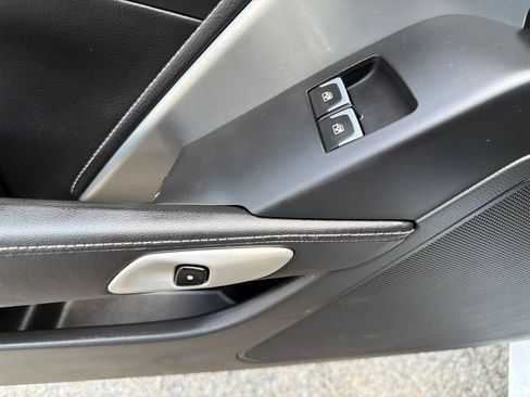 Used 2019 Chevrolet Corvette Stingray Coupe w/ 1LT RWD image 20