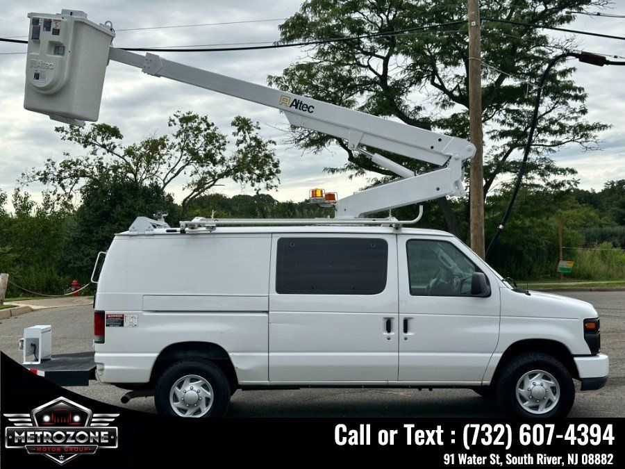 Used 2012 Ford E-350 and Econoline 350 Super Duty RWD image 4