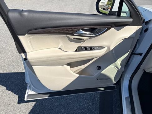 Used 2023 Buick Envision Avenir AWD/4WD image 23