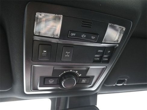 Used 2019 Toyota Tacoma TRD Off-Road image 34