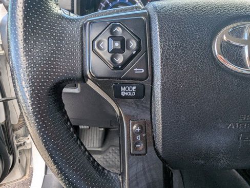 Used 2019 Toyota 4Runner TRD Off-Road Premium AWD/4WD image 14