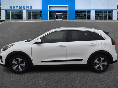 Used 2020 Kia Niro LX image 6