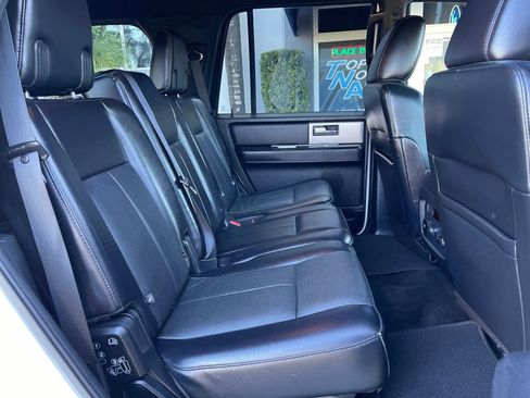 Used 2017 Ford Expedition XLT w/ Equipment Group 202A image 24