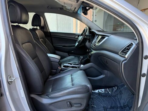 Used 2017 Hyundai Tucson Limited FWD image 17