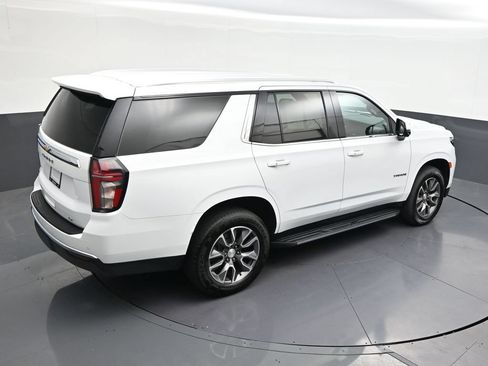 Used 2022 Chevrolet Tahoe LT w/ Luxury Package RWD image 17