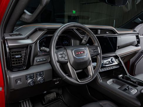 Used 2025 GMC Sierra 2500 AT4 w/ AT4 Premium Plus Package image 16