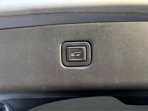 Used 2020 Chevrolet Blazer RS image 20