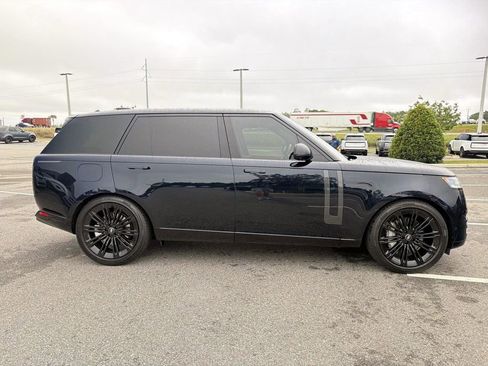 Used 2025 Land Rover Range Rover Long Wheelbase SE AWD/4WD image 6