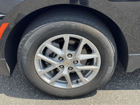 Used 2023 Chevrolet Equinox LS w/ Driver Confidence II Package FWD image 10