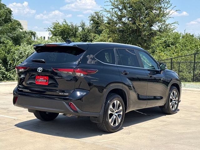 Used 2026 Toyota Highlander XLE AWD/4WD image 2