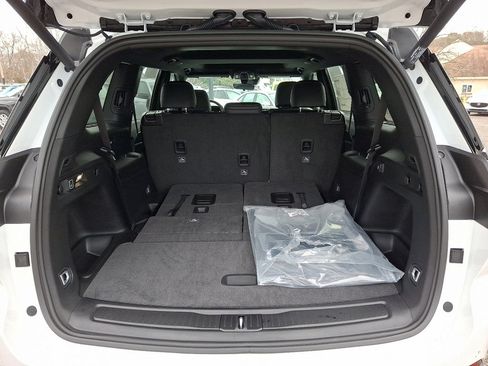 New 2025 Jeep Grand Cherokee L Altitude AWD/4WD image 19
