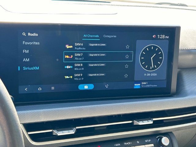 Used 2025 Hyundai Sonata SEL FWD image 31