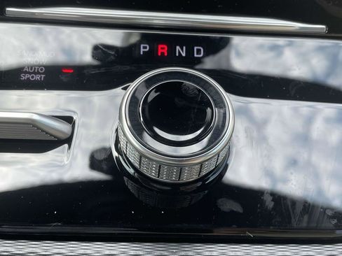 New 2025 Jeep Grand Cherokee Limited w/ Luxury Tech Group II image 21