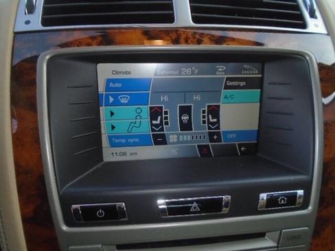 Used 2010 Jaguar XK Convertible image 16