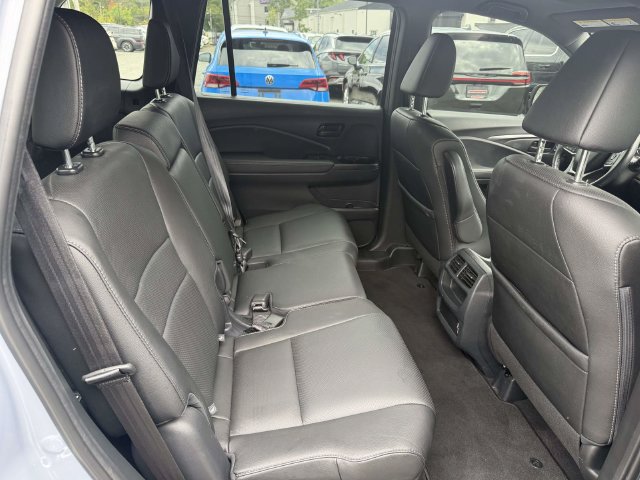 Used 2023 Honda Passport EX-L image 11