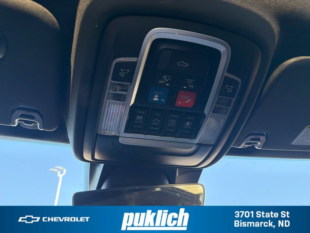 Used 2023 RAM 1500 Laramie AWD/4WD image 19