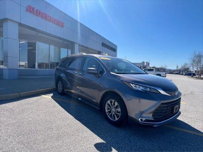 Certified 2021 Toyota Sienna XLE w/ XLE Plus Package