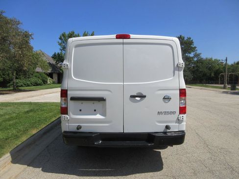 Used 2020 Nissan NV 2500 SV RWD image 9