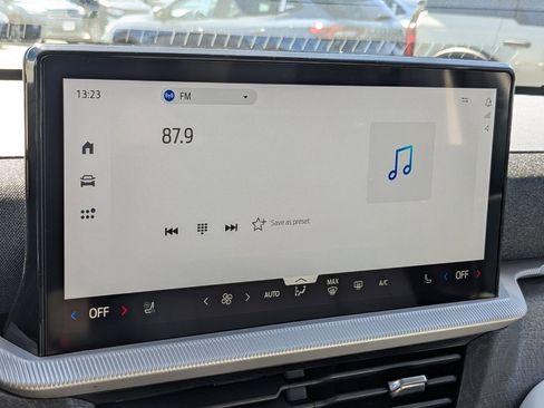 New 2026 Ford Explorer Platinum image 25