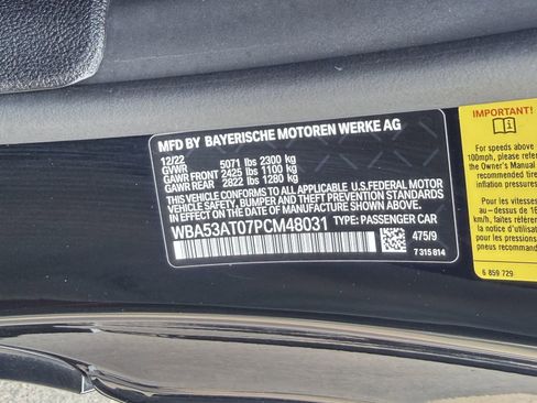 Used 2023 BMW M440i Convertible w/ Premium Package image 32