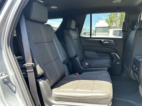 New 2026 Chevrolet Tahoe High Country RWD image 18