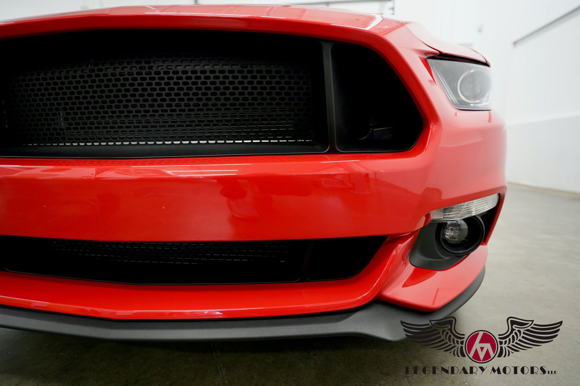 Used 2017 Ford Mustang GT RWD image 10