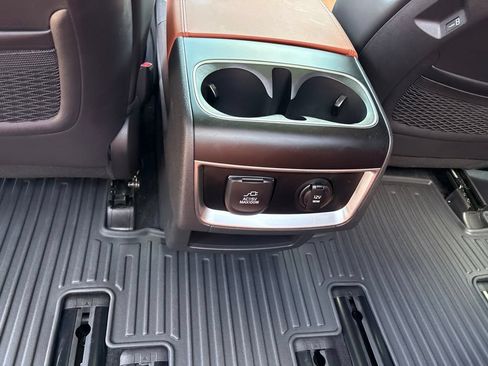 Used 2026 Kia Carnival SX w/ SX Dark Edition Package FWD image 20