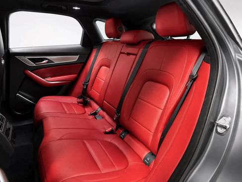 Used 2021 Jaguar F-PACE R-Dynamic S AWD/4WD image 15