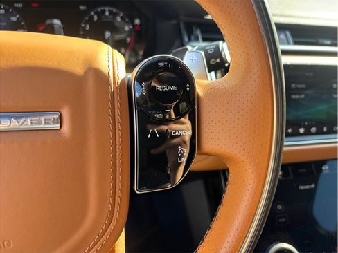 Used 2019 Land Rover Range Rover Velar R-Dynamic SE image 28