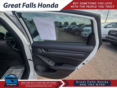 Used 2019 Honda Accord Sport image 17